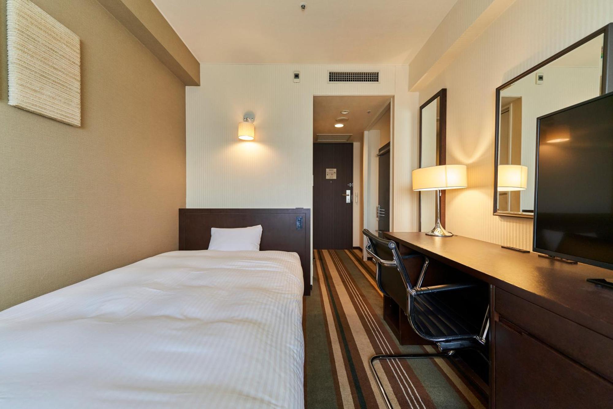 Saitama Grand Hotel Fukaya Екстериор снимка